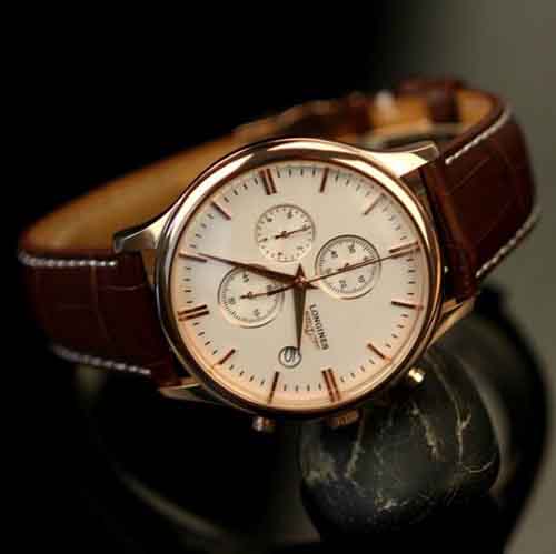 可以使用基本工具从玻璃晶体上去除浪琴手表上一些划痕